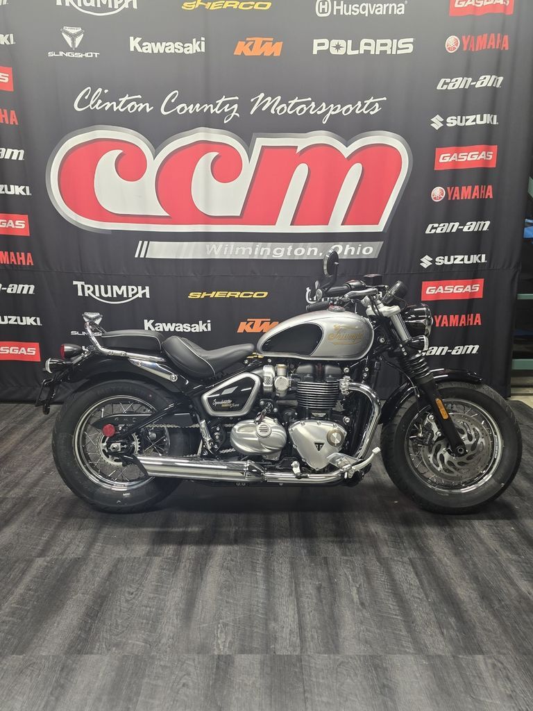 2025 Triumph Bonneville T120 Sapphire Black/Aluminium Silver BASE in Wilmington, OH
