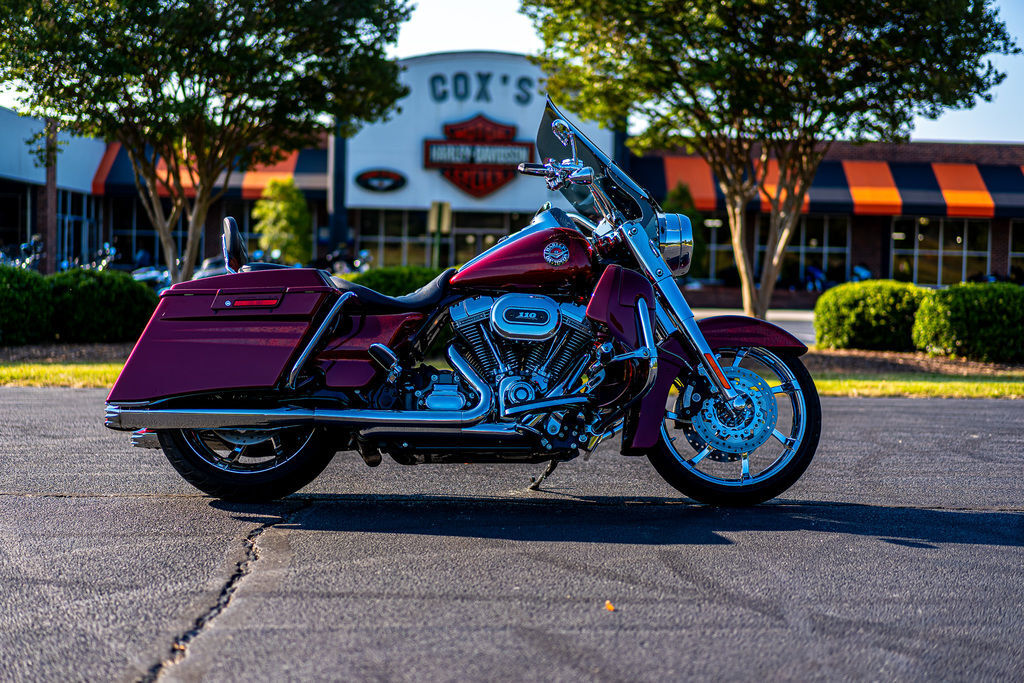 2013 Harley-Davidson® FLHRSE5 - CVO Road King® CVO in Asheboro, NC