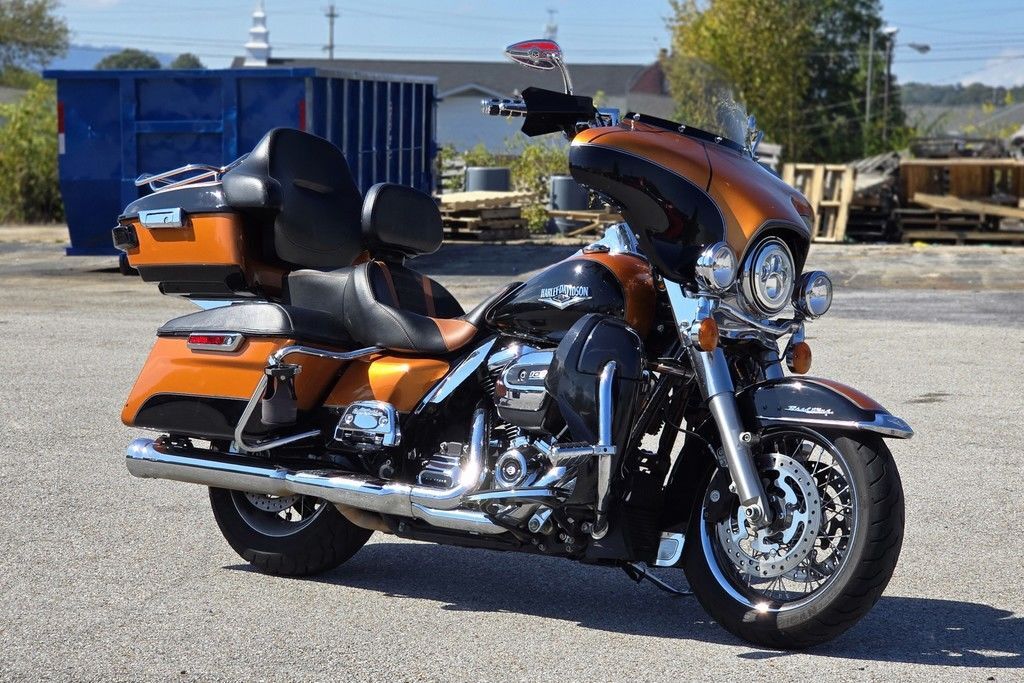 2017 Harley-Davidson® FLHR - Road King® in East Ridge, TN