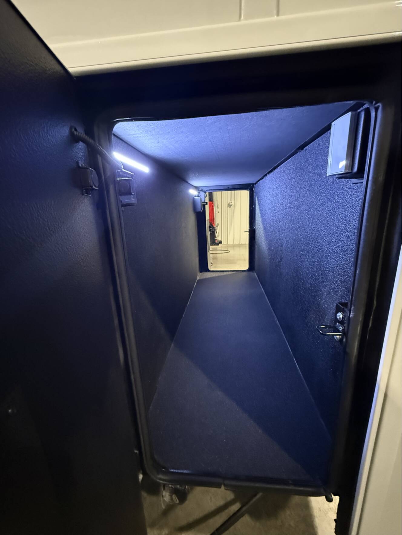 A photo of this 2027 Newmar Freedom Aire 2512