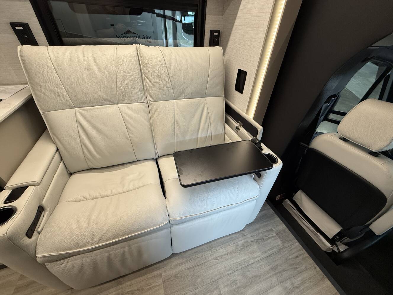 A photo of this 2027 Newmar Freedom Aire 2512