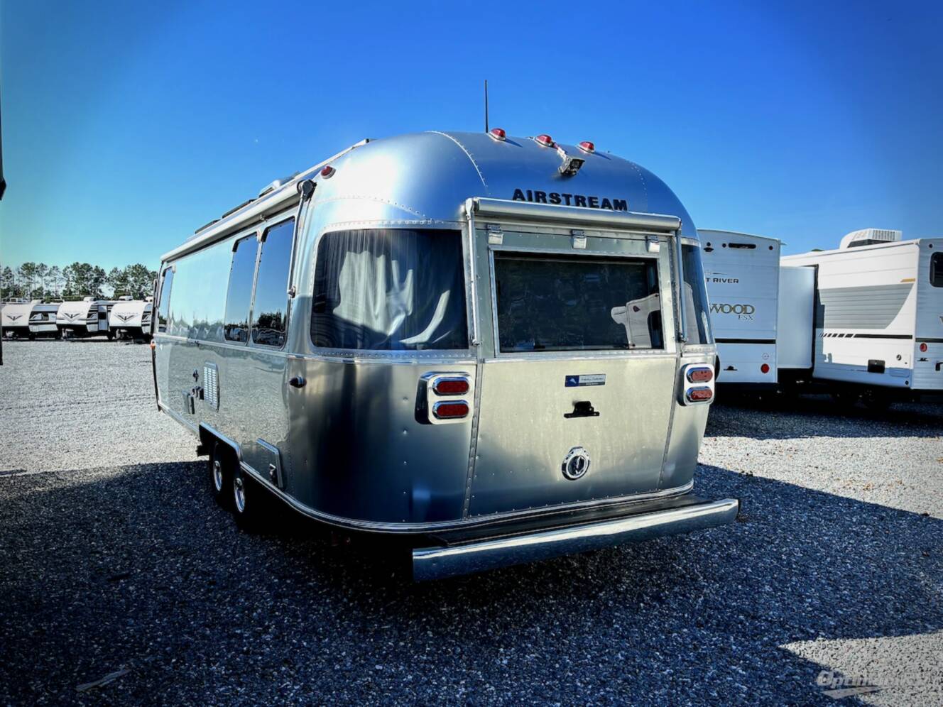 A photo of this 2019 Airstream Tommy Bahama 27FB