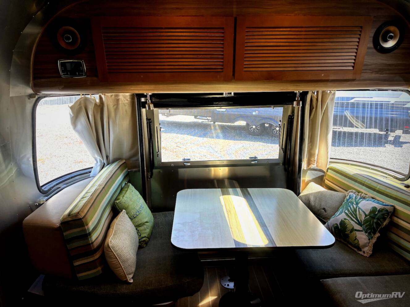 A photo of this 2019 Airstream Tommy Bahama 27FB