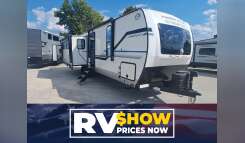 2025 Forest River Cherokee Alpha Wolf 26RL-L RV