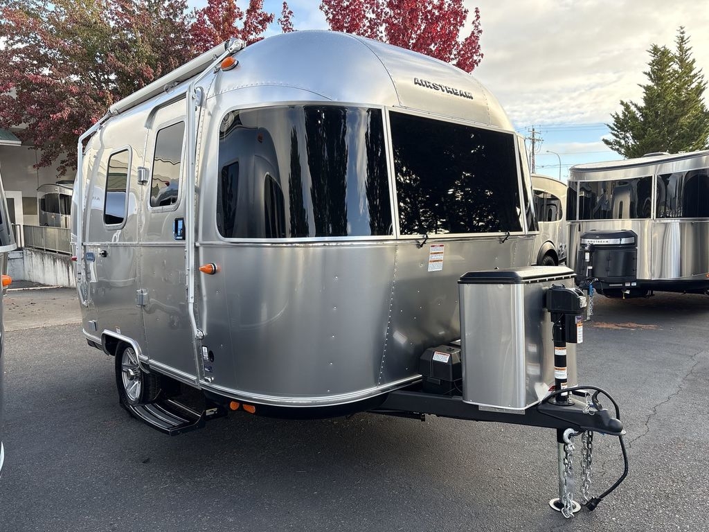 2027 Airstream Bambi 16RB in milton WA