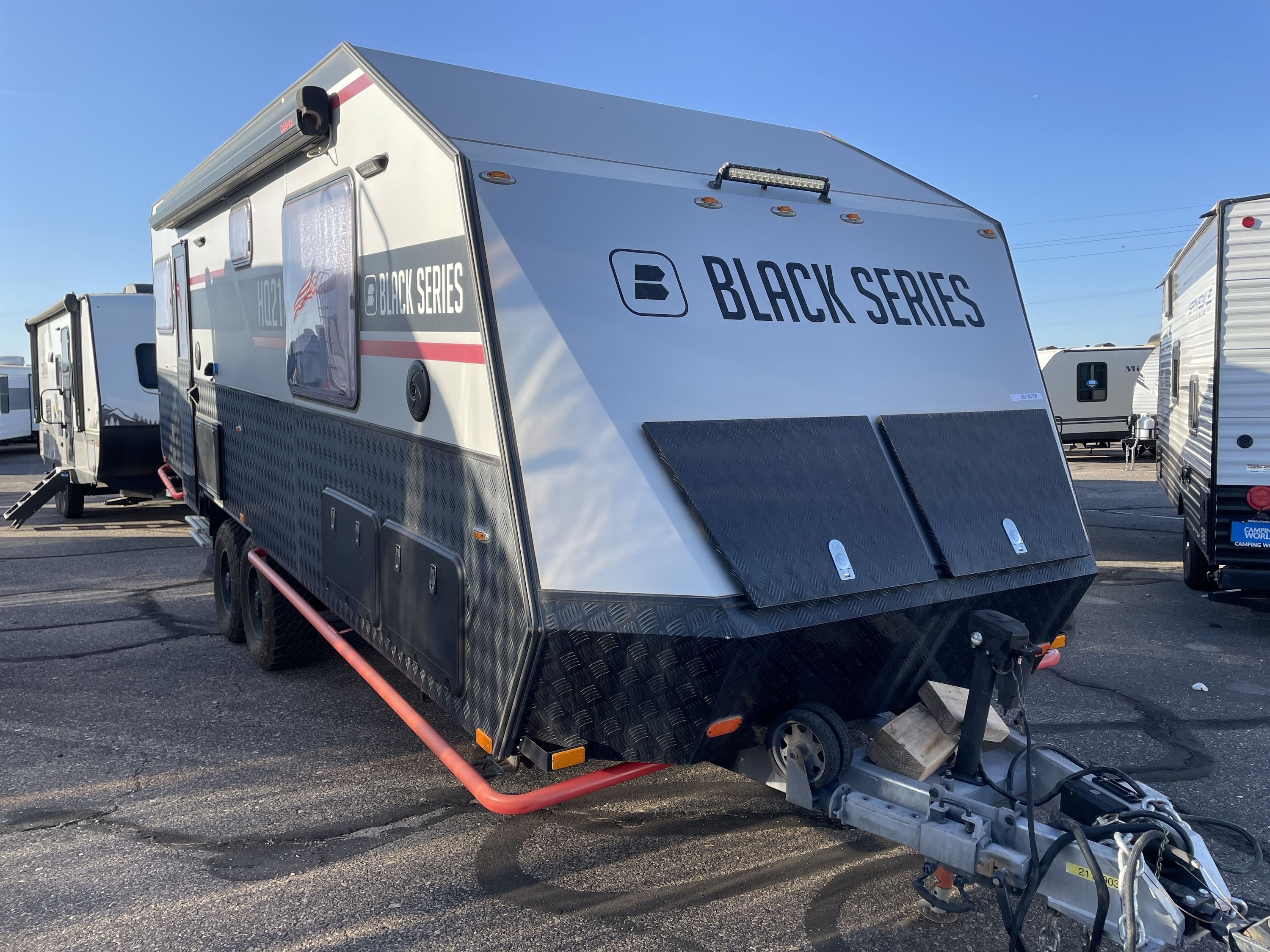 2021 Black Series BLACK SERIES CARAVAN HQ21 in mesa AZ