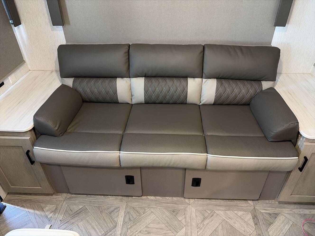 A photo of this 2023 Forest River SALEM CRUISE LITE 24RLXLX