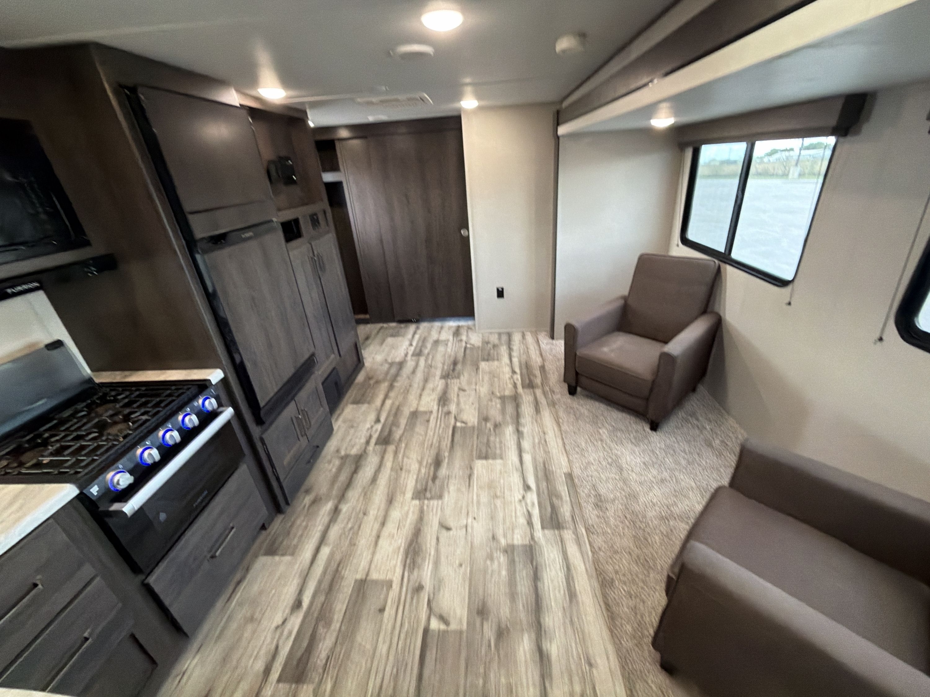 2023 Grand Design TRANSCEND XPLOR 321BH in alvarado TX