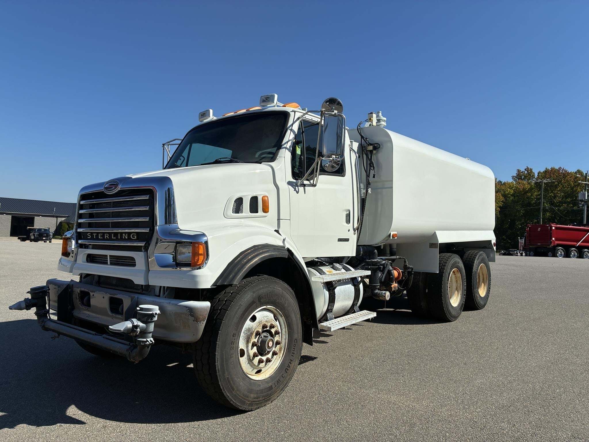 2008 STERLING LT7500 in Chatham, VA