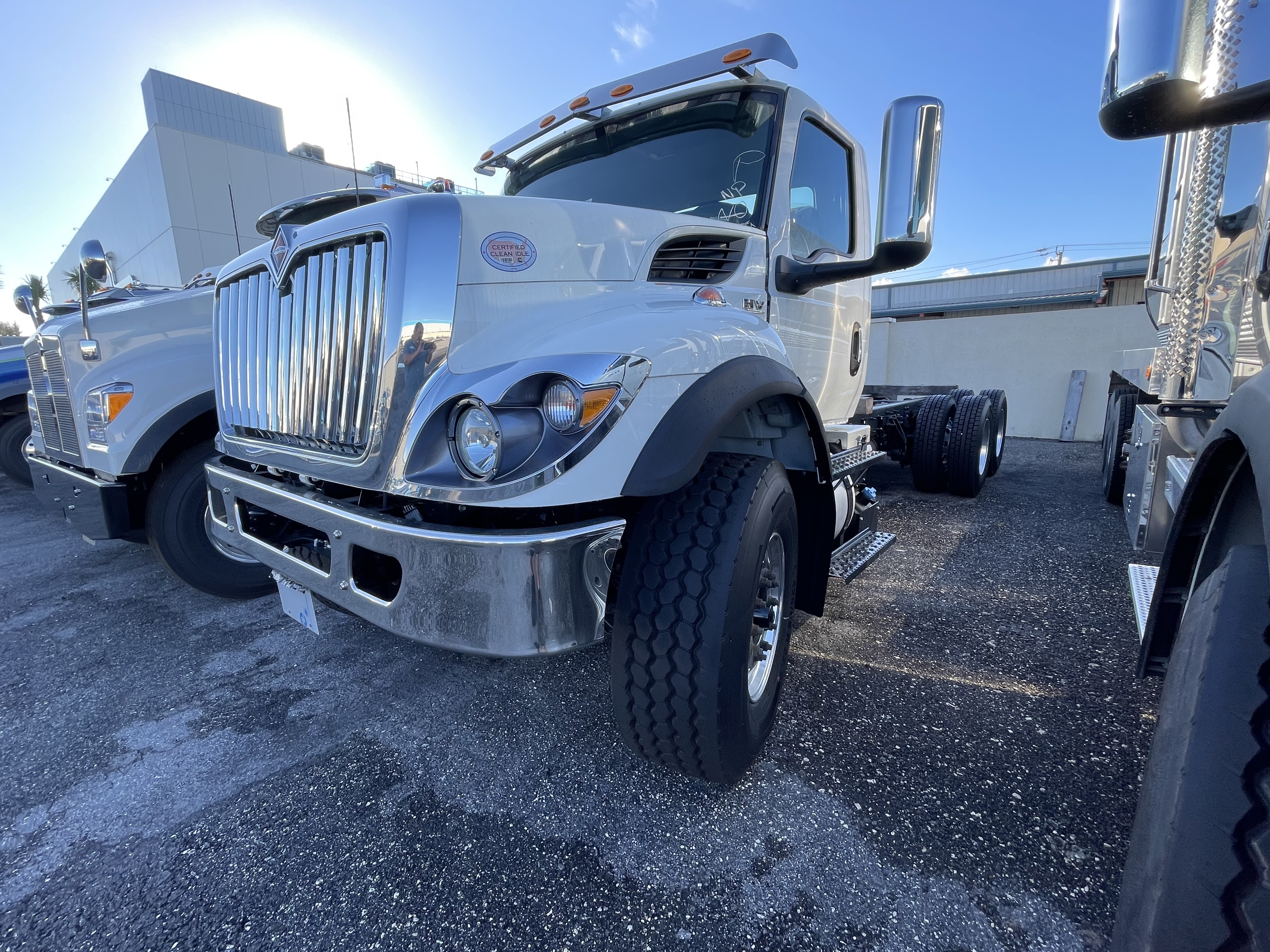 2027 INTERNATIONAL HV607 in Miami, FL