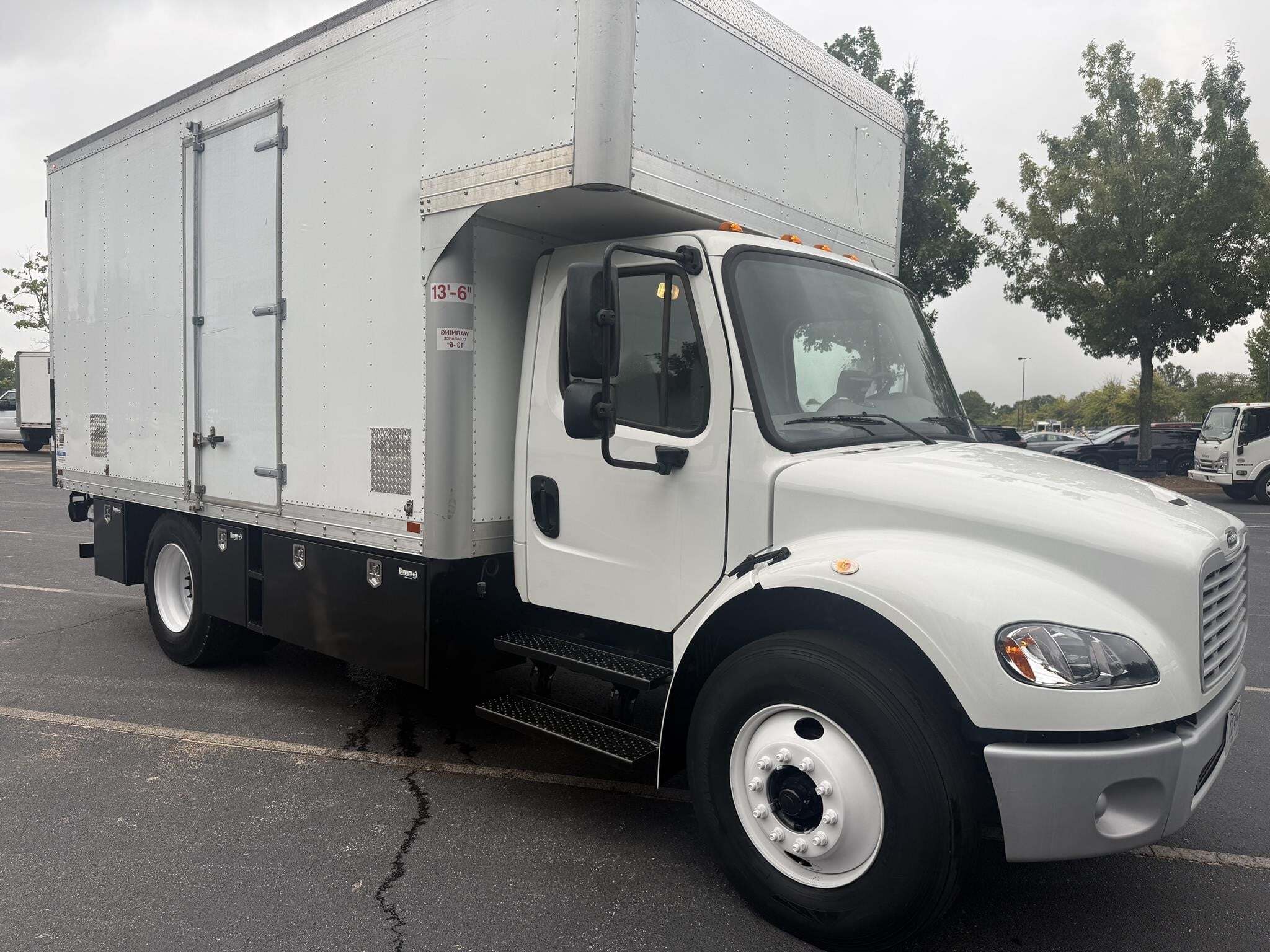 2023 FREIGHTLINER BUSINESS CLASS M2 106 in Roswell, GA