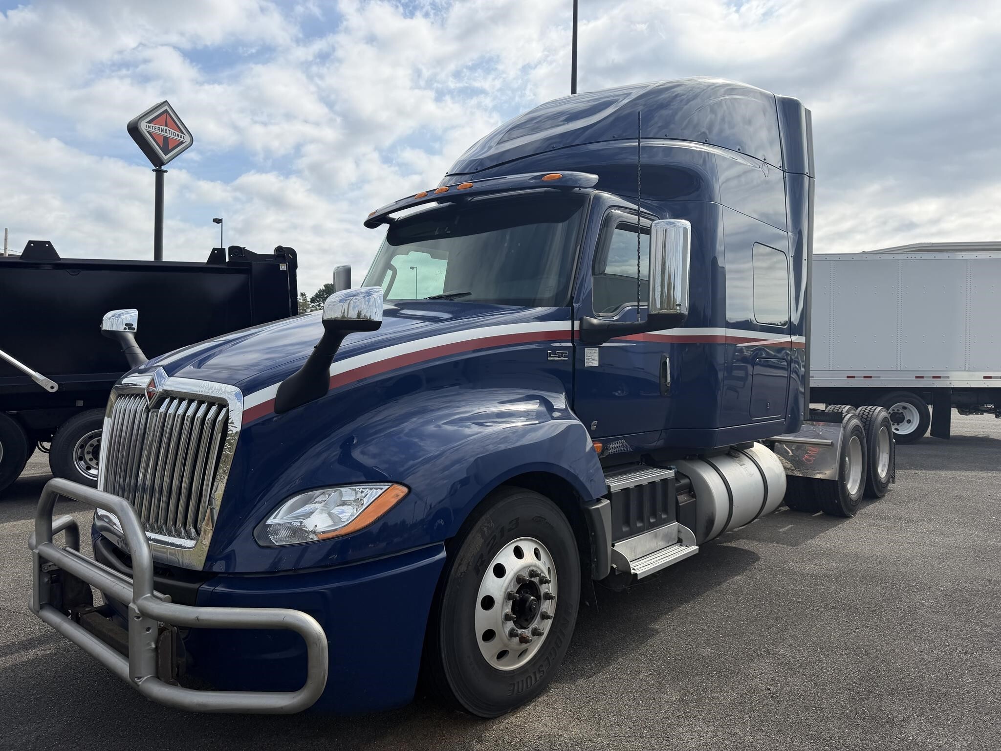 2022 INTERNATIONAL LT in Knoxville, TN