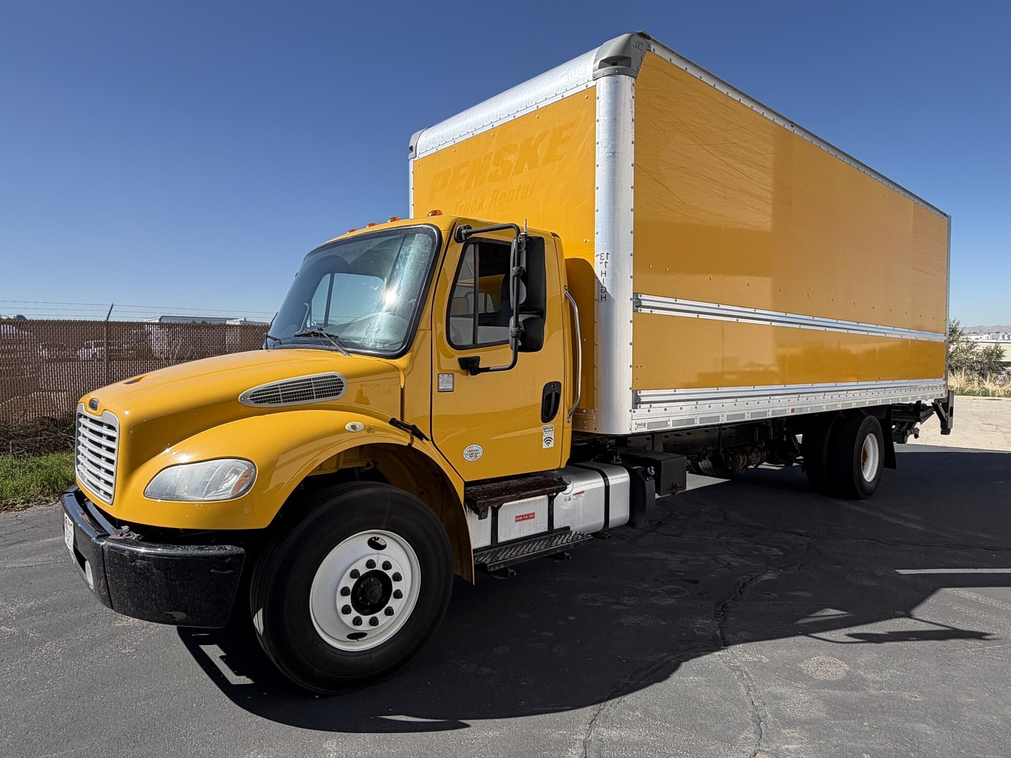 2018 FREIGHTLINER BUSINESS CLASS M2 106 in North Salt Lake, UT
