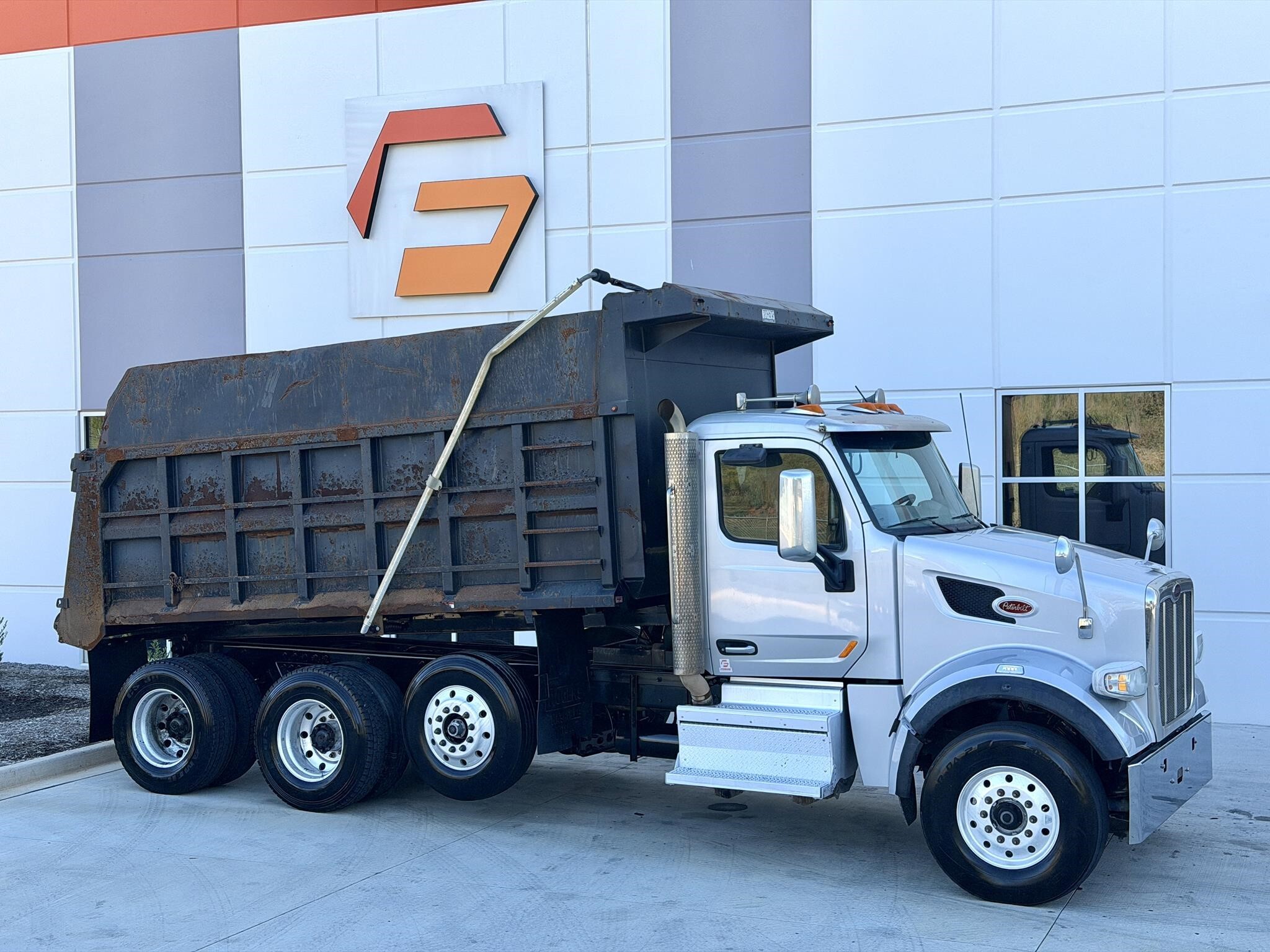 2018 PETERBILT 567 in Greer, SC