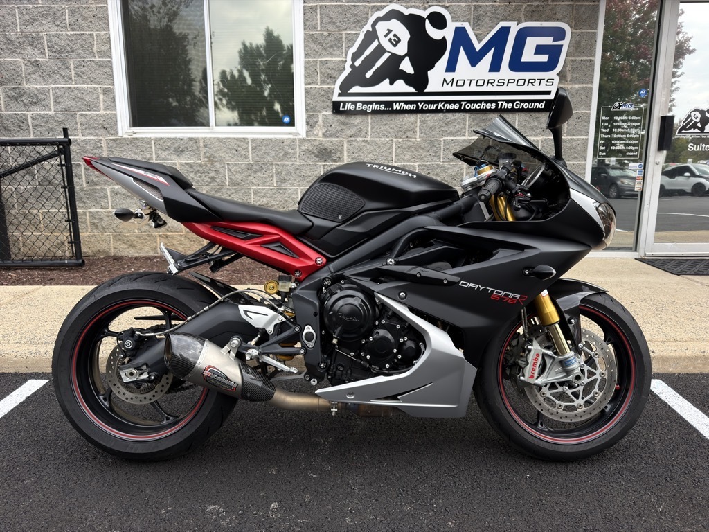 2017 Triumph DAYTONA 675R ABS 675R ABS in Sterling, VA