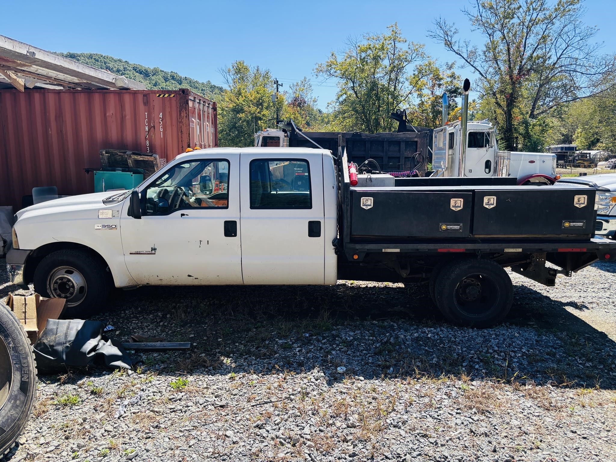 2005 FORD F350 in Rockwell, NC