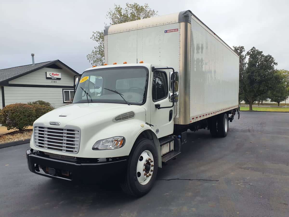 2019 FREIGHTLINER BUSINESS CLASS M2 106 in O Fallon, MO