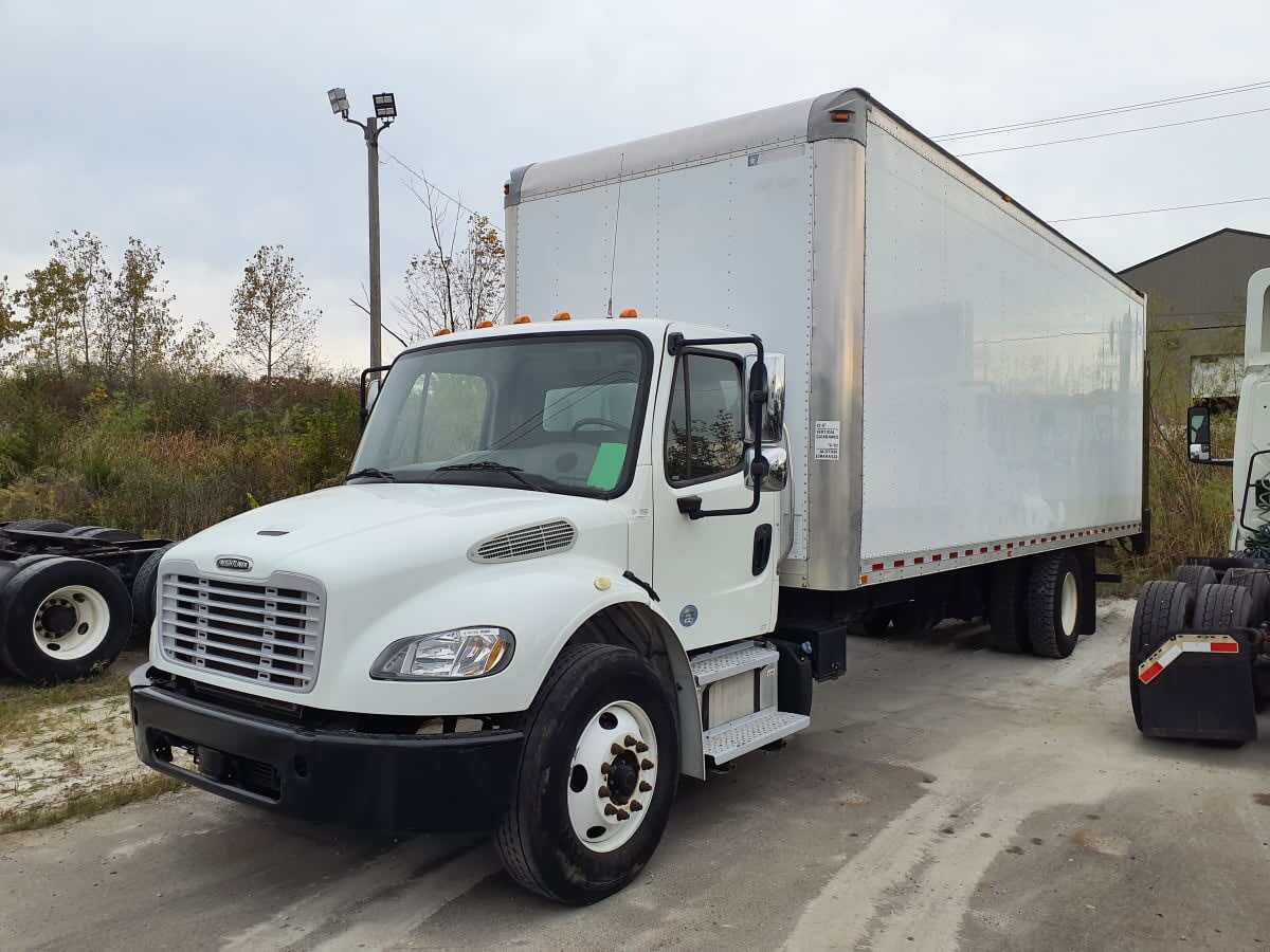 2018 FREIGHTLINER BUSINESS CLASS M2 106 in Indianapolis, IN