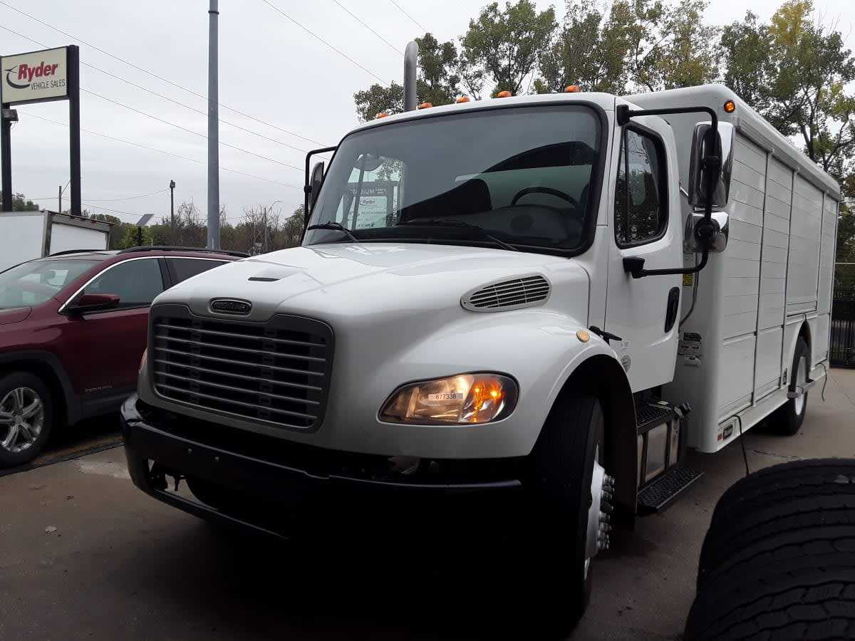 2019 FREIGHTLINER BUSINESS CLASS M2 106 in Kansas City, MO