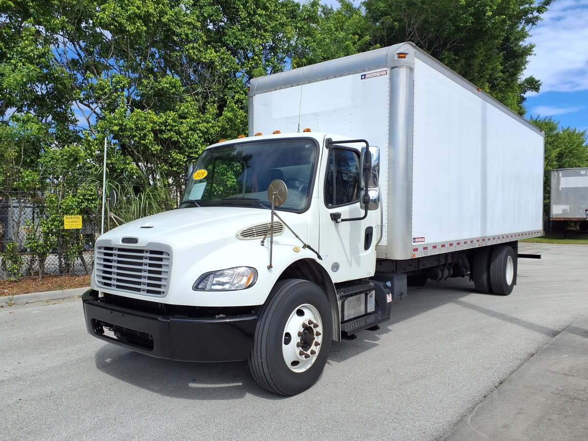 2019 FREIGHTLINER BUSINESS CLASS M2 106 in Fort Lauderdale, FL