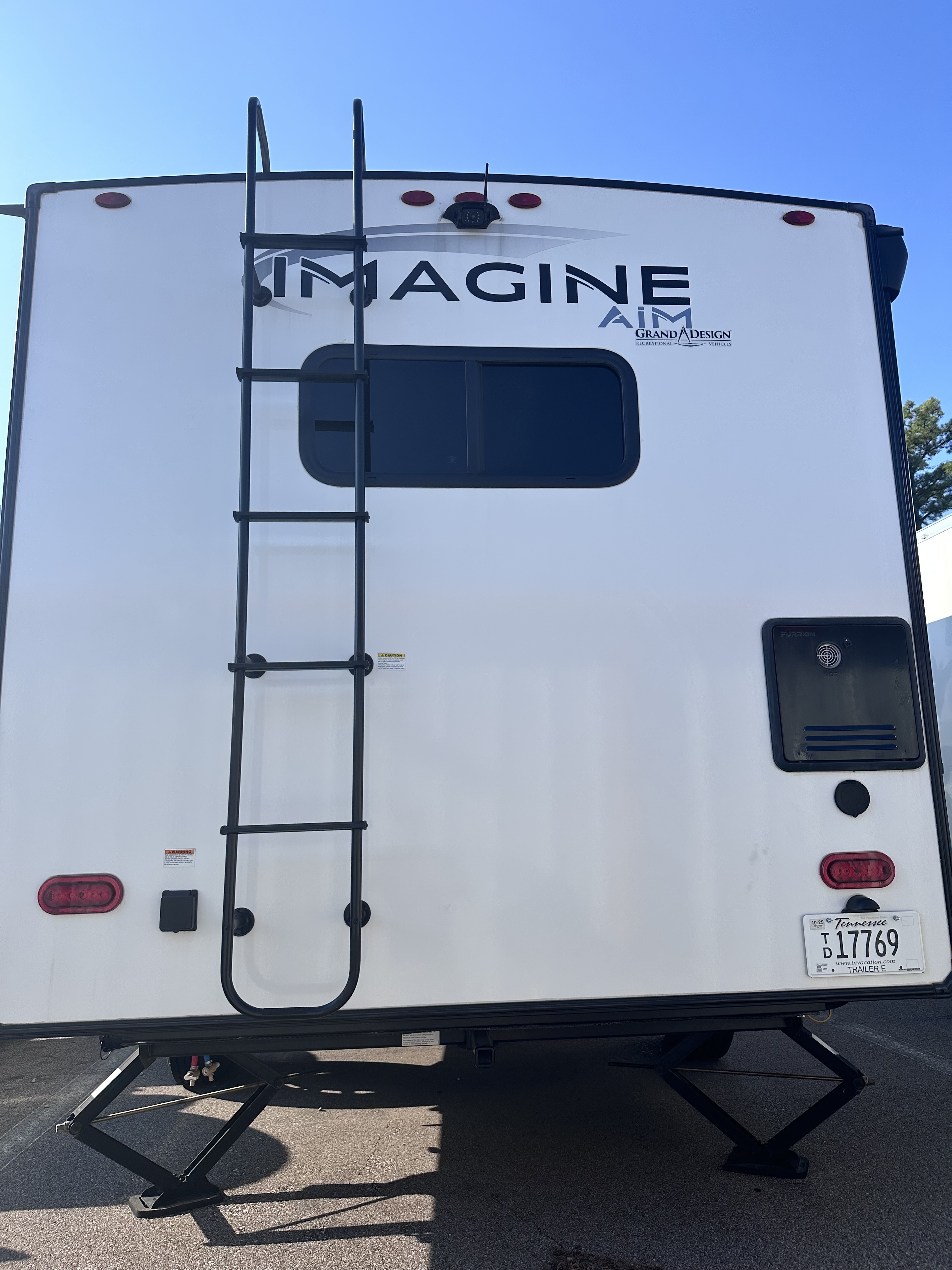 2024 Grand Design IMAGINE AIM 16ML RV