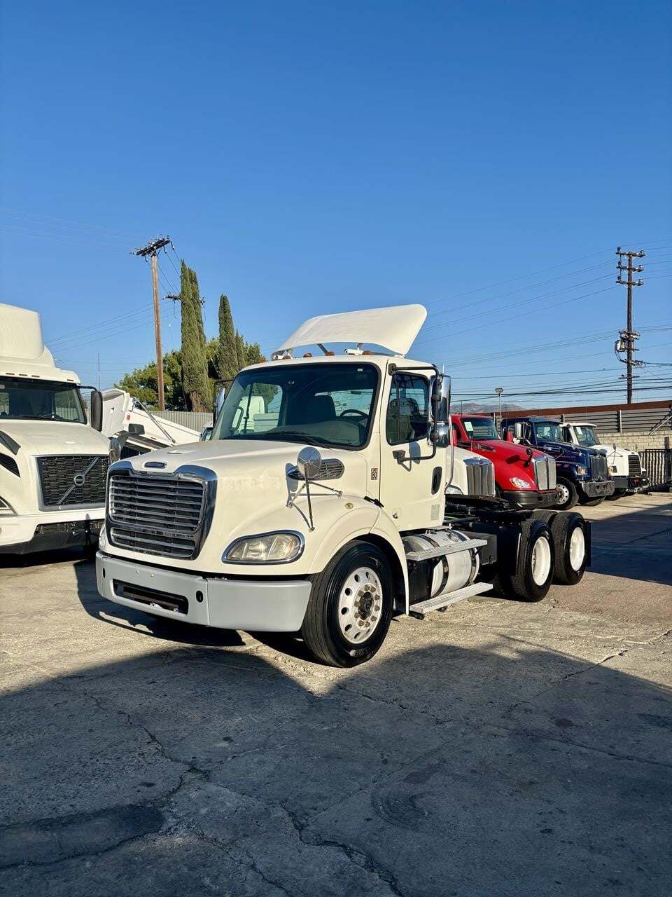 2017 FREIGHTLINER BUSINESS CLASS M2 112 in Sun Valley, CA