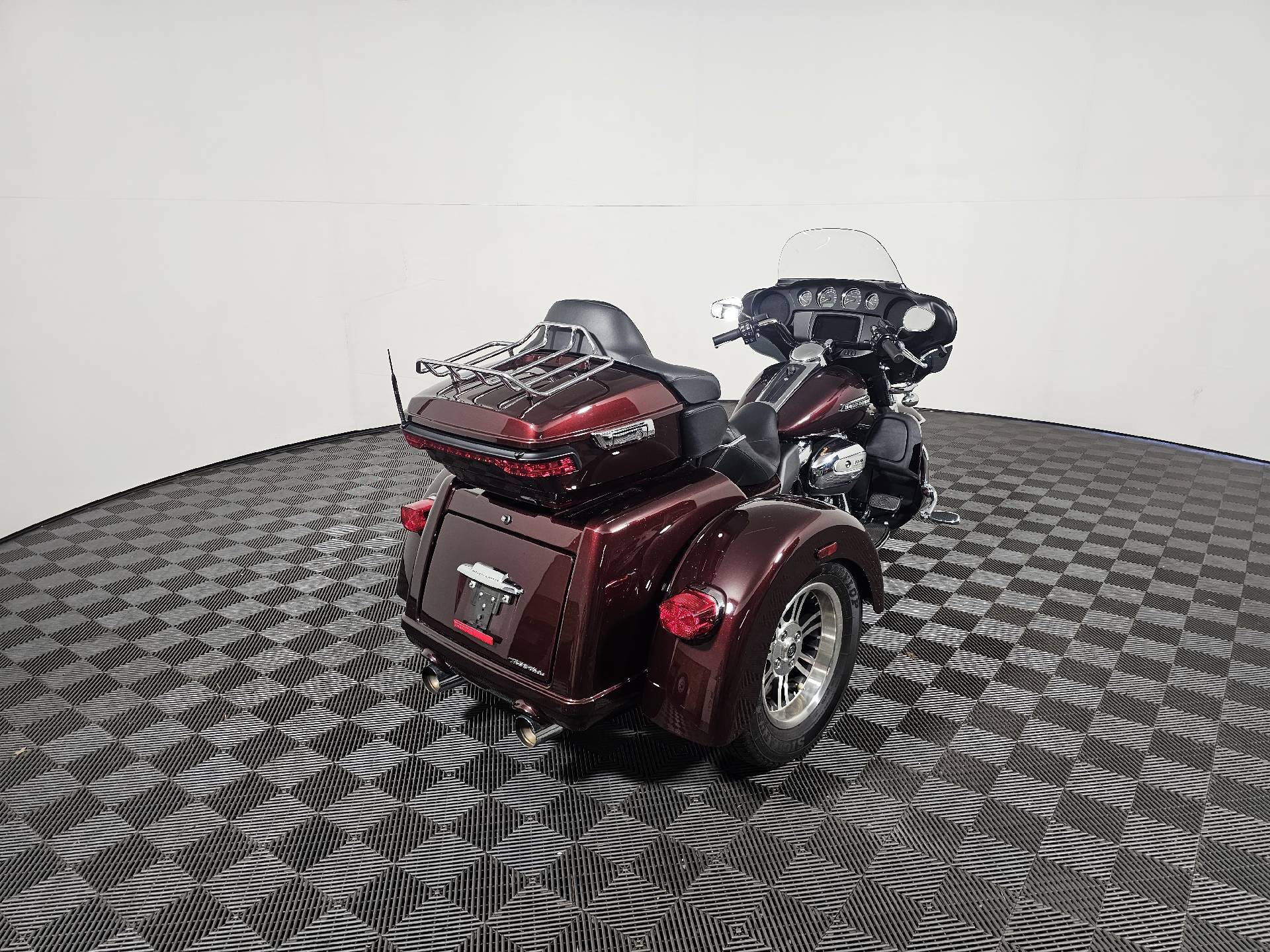 2019 Harley Davidson HARLEY DAVIDSON TRI GLIDE CVO in athens OH