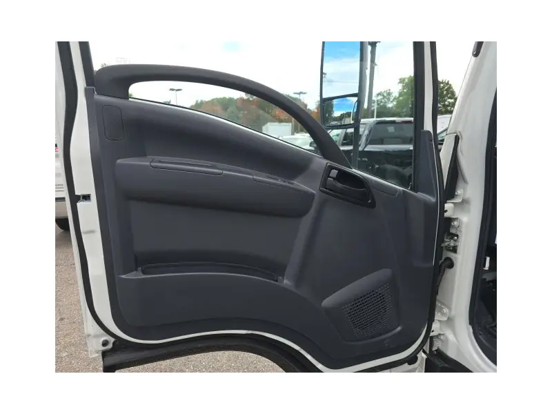 2026 ISUZU NPR HD