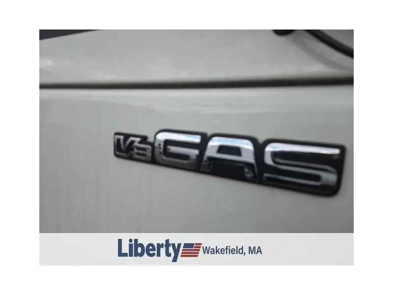 2027 ISUZU NPR HD