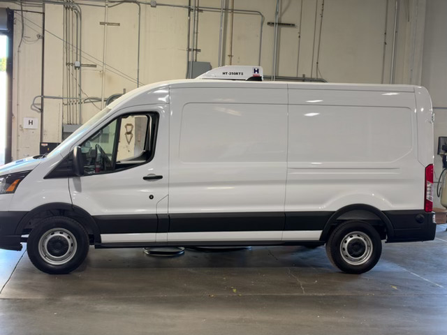 2027 FORD TRANSIT 250 in Carson, CA