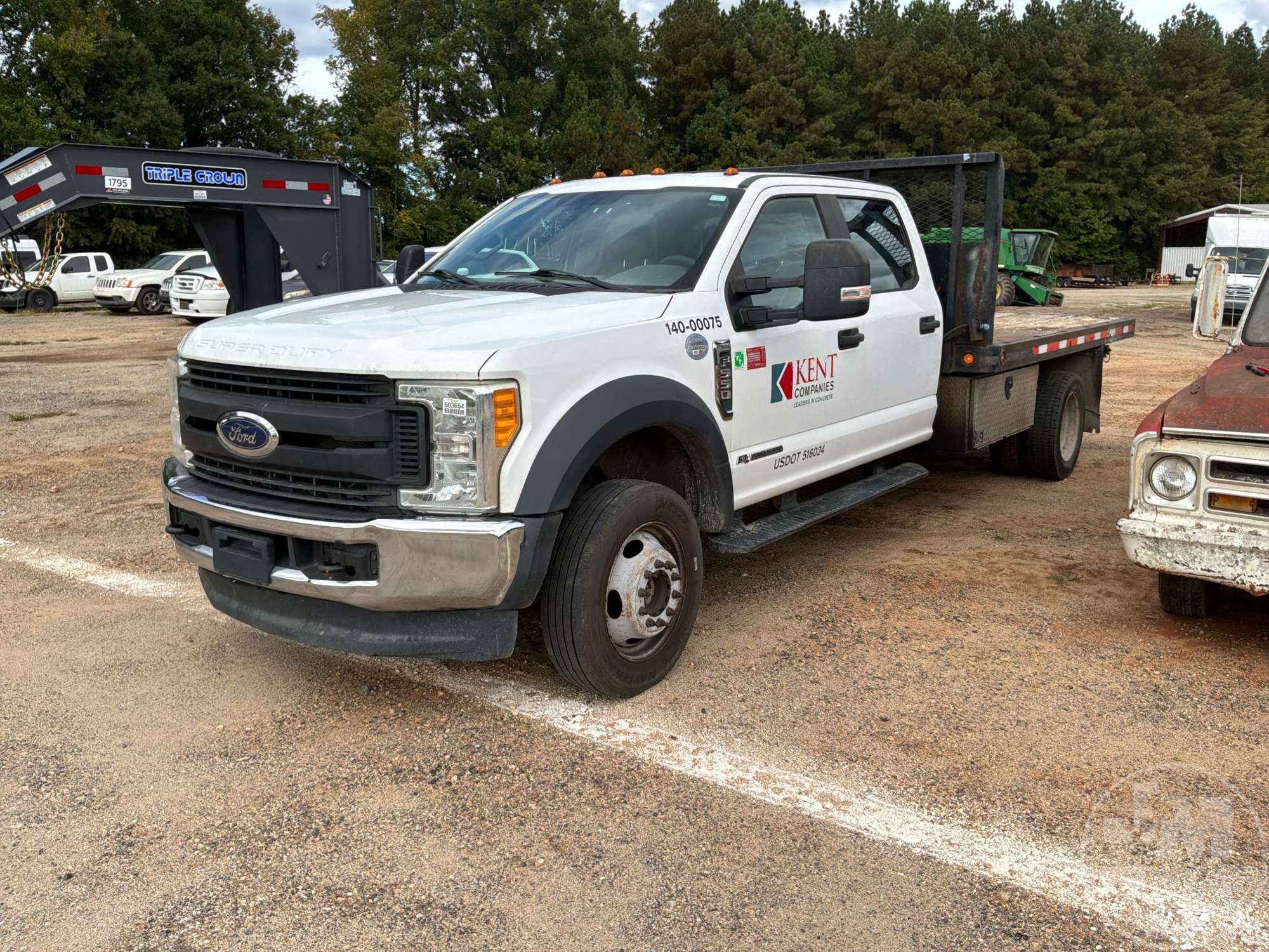 2017 FORD F-550 XL in Pelzer, SC