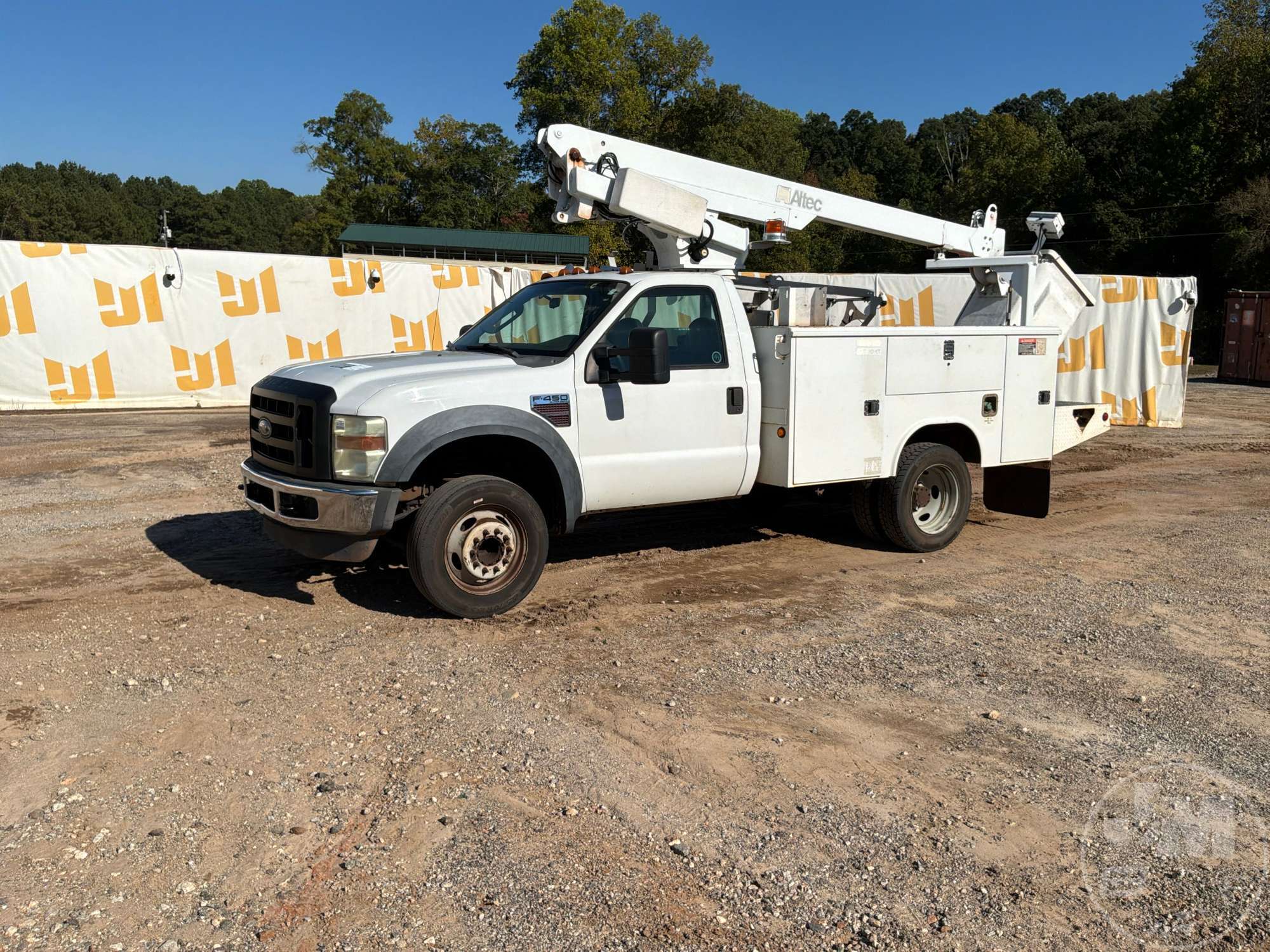 2008 FORD F450 in Pelzer, SC