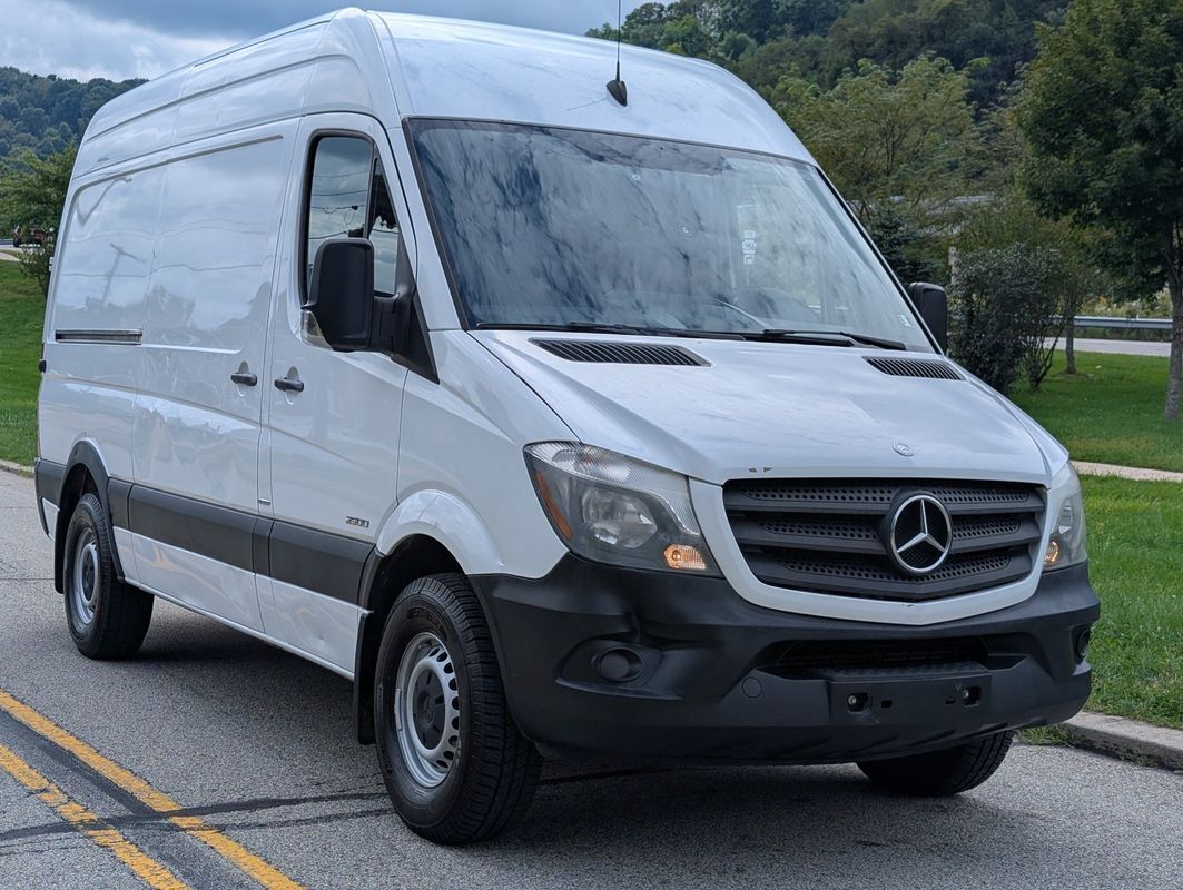 2015 Mercedes-Benz 2500 2500 in Freeport, PA