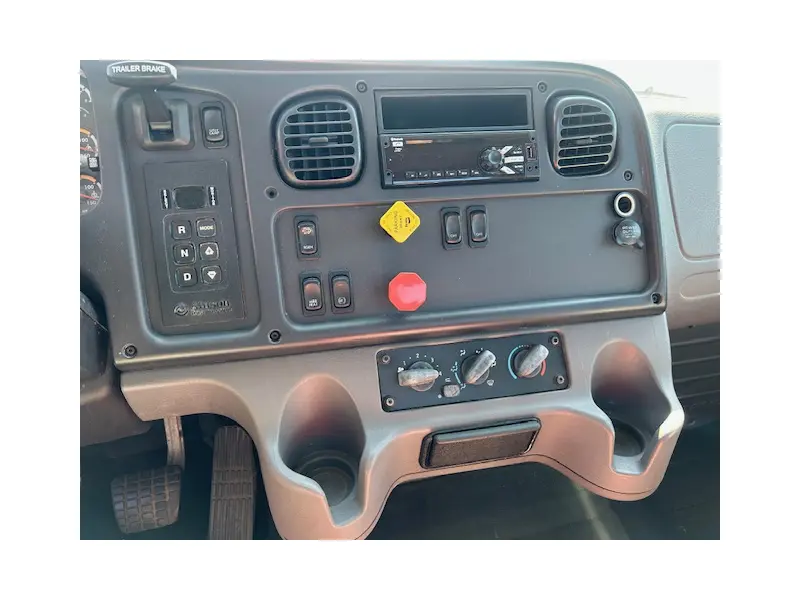 2019 FREIGHTLINER BUSINESS CLASS M2 106