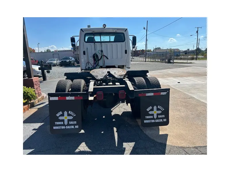 2019 FREIGHTLINER BUSINESS CLASS M2 106