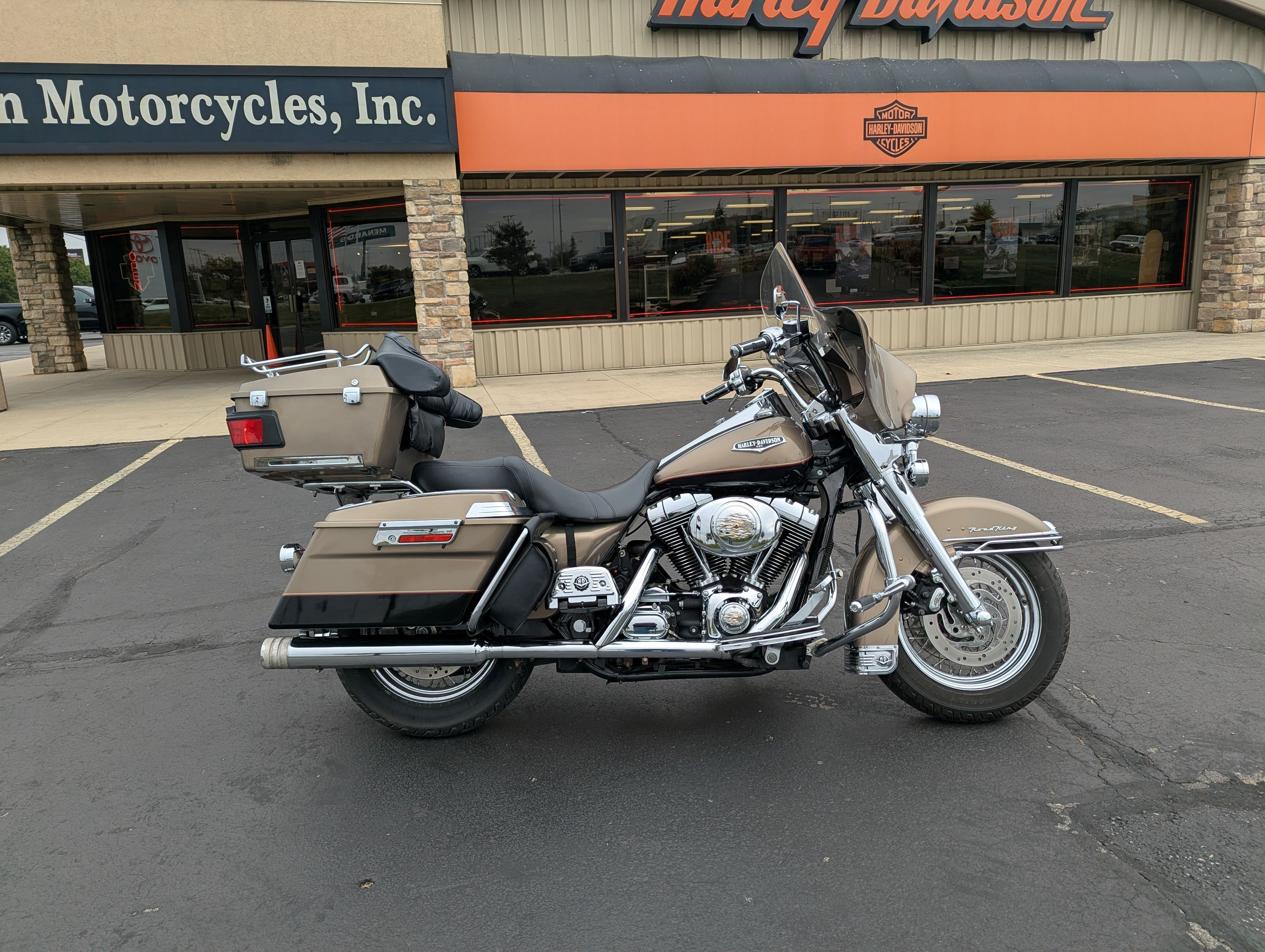2005 Harley-Davidson FLHRCI Road King® Classic CLASSIC in Muncie, IN
