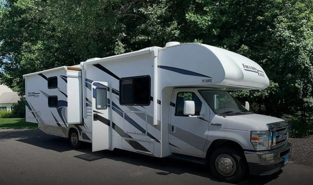 2021 Thor Motor Coach Freedom Elite 30FE in durham CT