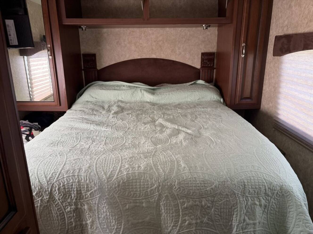 A photo of this 2013 Fleetwood Storm 28MS