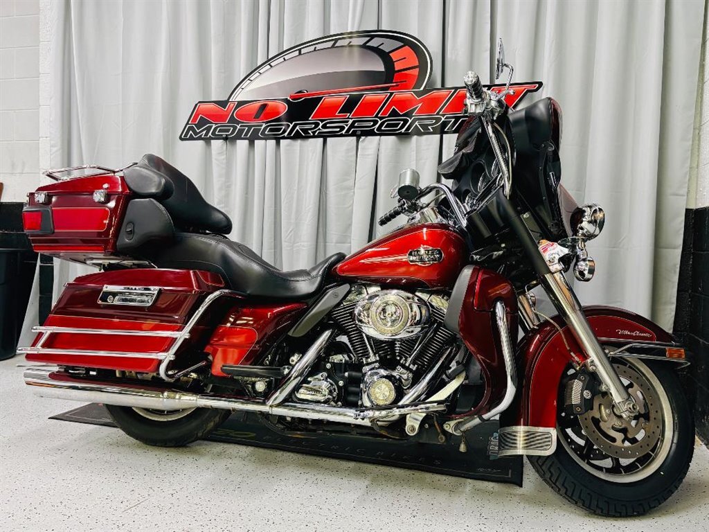 2008 Harley-Davidson FLHTCU ULTRA CLASSIC in Belmont, NC
