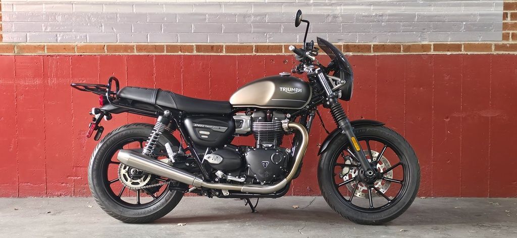 2023 Triumph Speed Twin 900 Matte Ironstone in Denver, CO