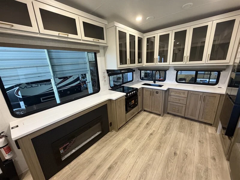 2027 Forest River SIGNATURE 301SRK Rockwood