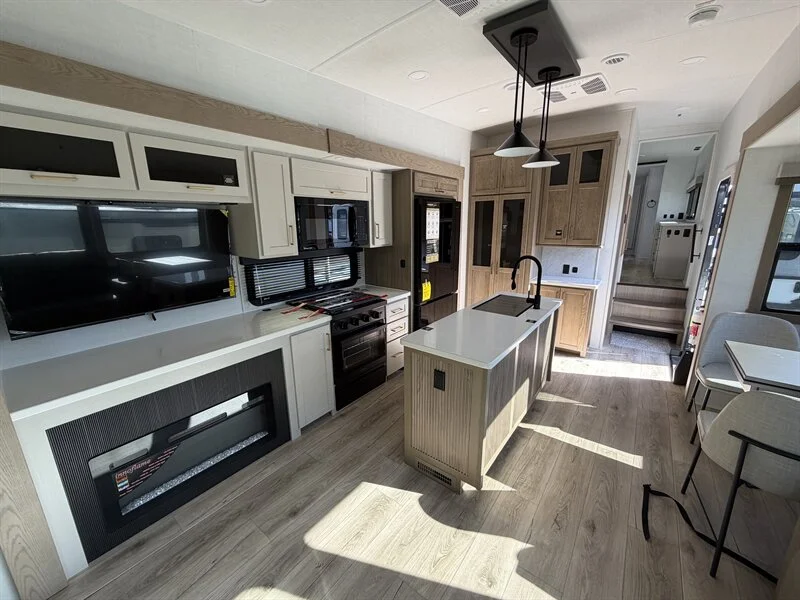 2027 Forest River Signature 401SFB Rockwood