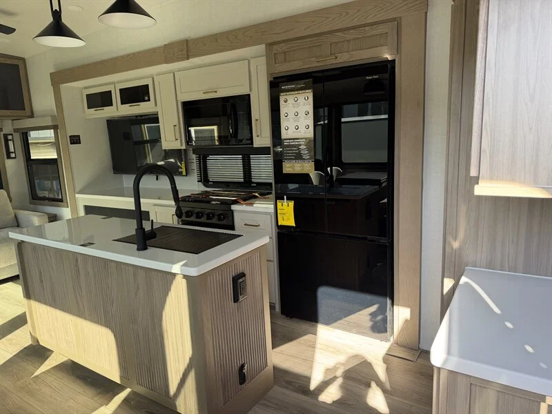 2027 Forest River Signature 401SFB Rockwood