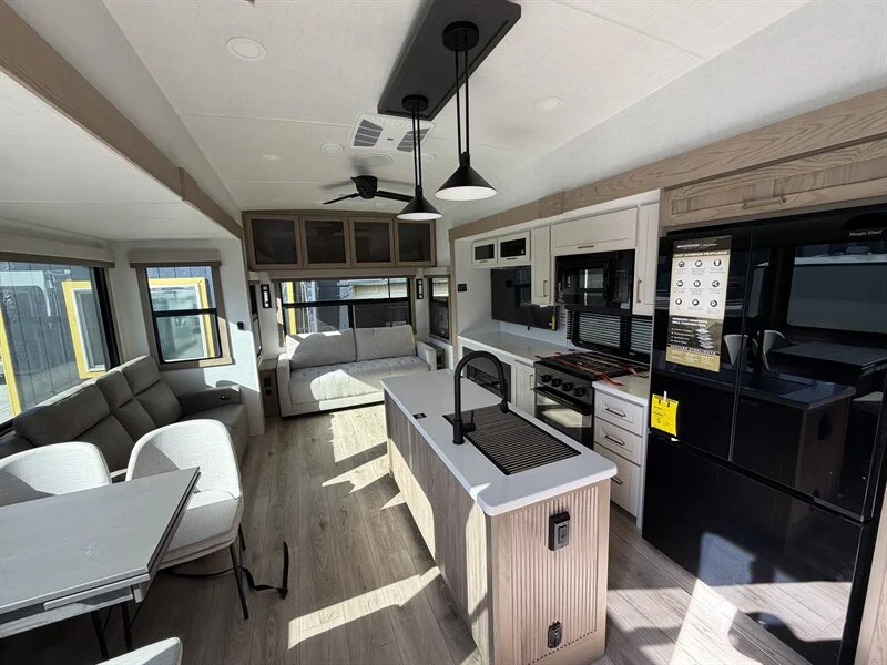 2027 Forest River Signature 401SFB Rockwood