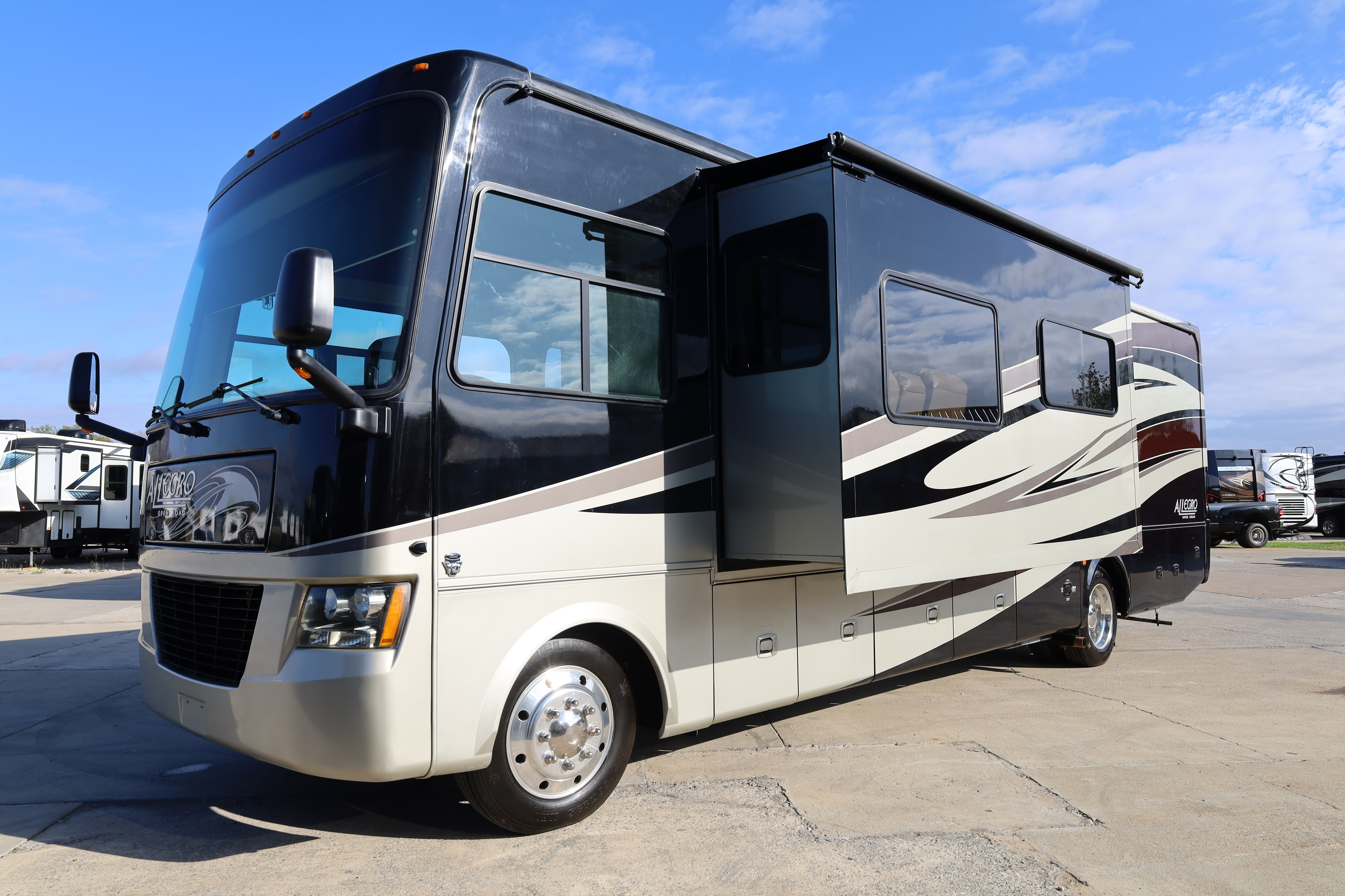 2011 Tiffin Motorhomes Allegro 34 TGA in royse city TX
