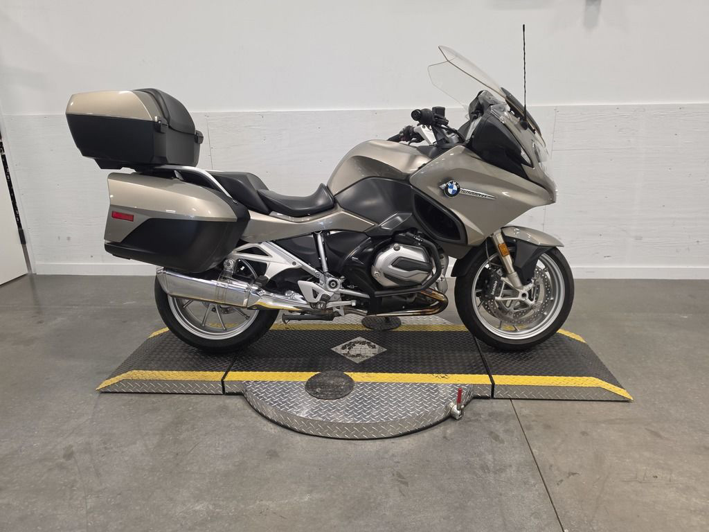 2016 BMW R 1200 RT Premium Ebony Metallic in Fort Worth, TX
