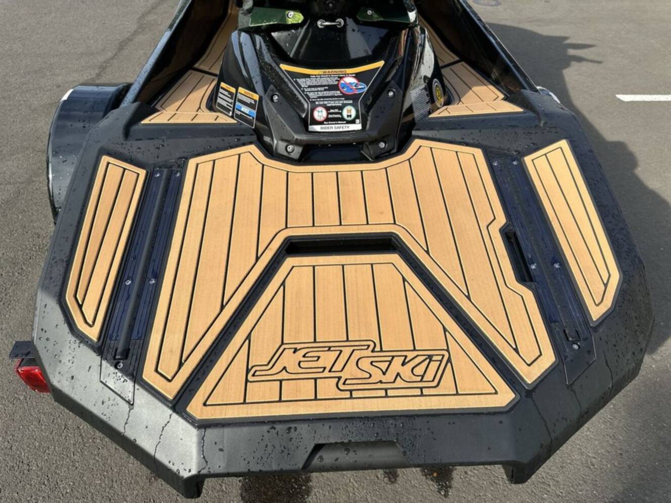 A photo of this 2025 Kawasaki Ultra® 160LX