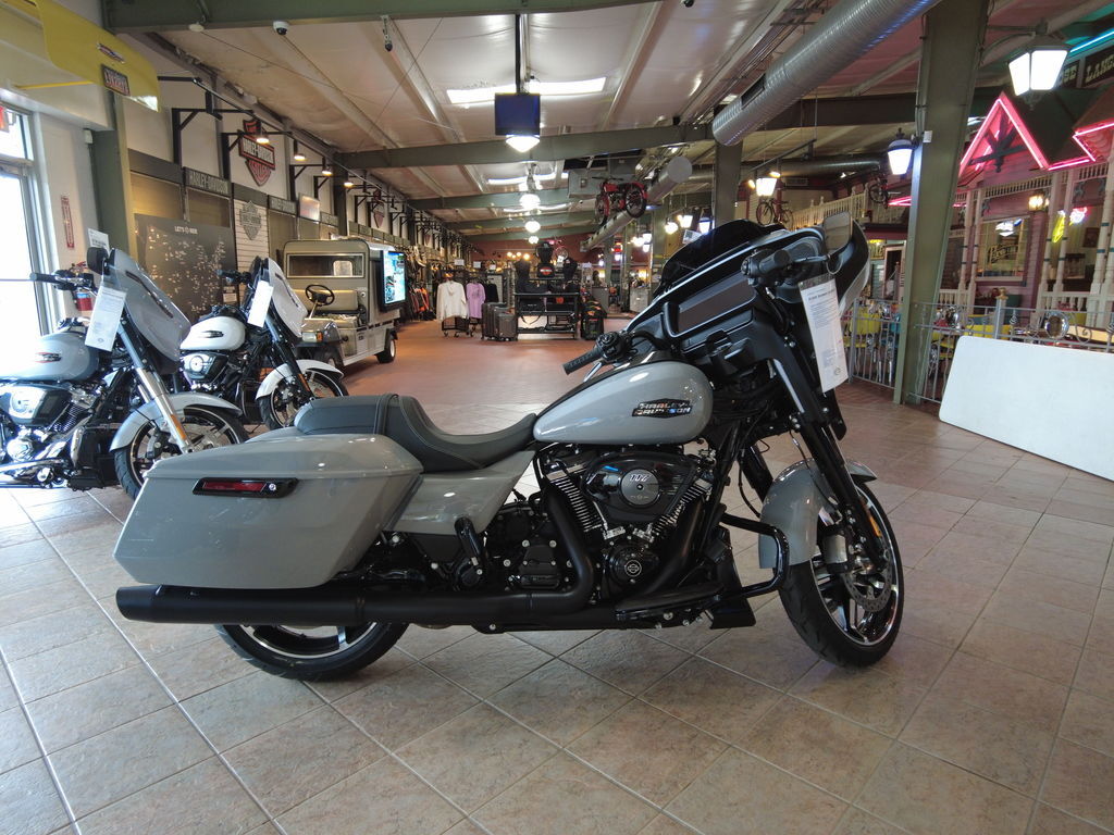 2025 Harley-Davidson® FLHX - Street Glide® FLHX in Bedford Heights, OH