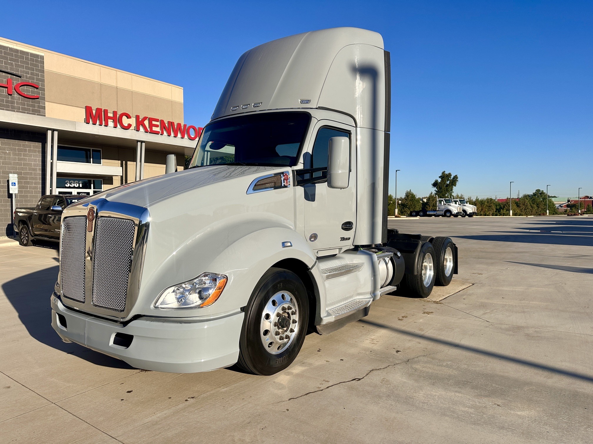 2022 KENWORTH T680 in Charlotte, NC