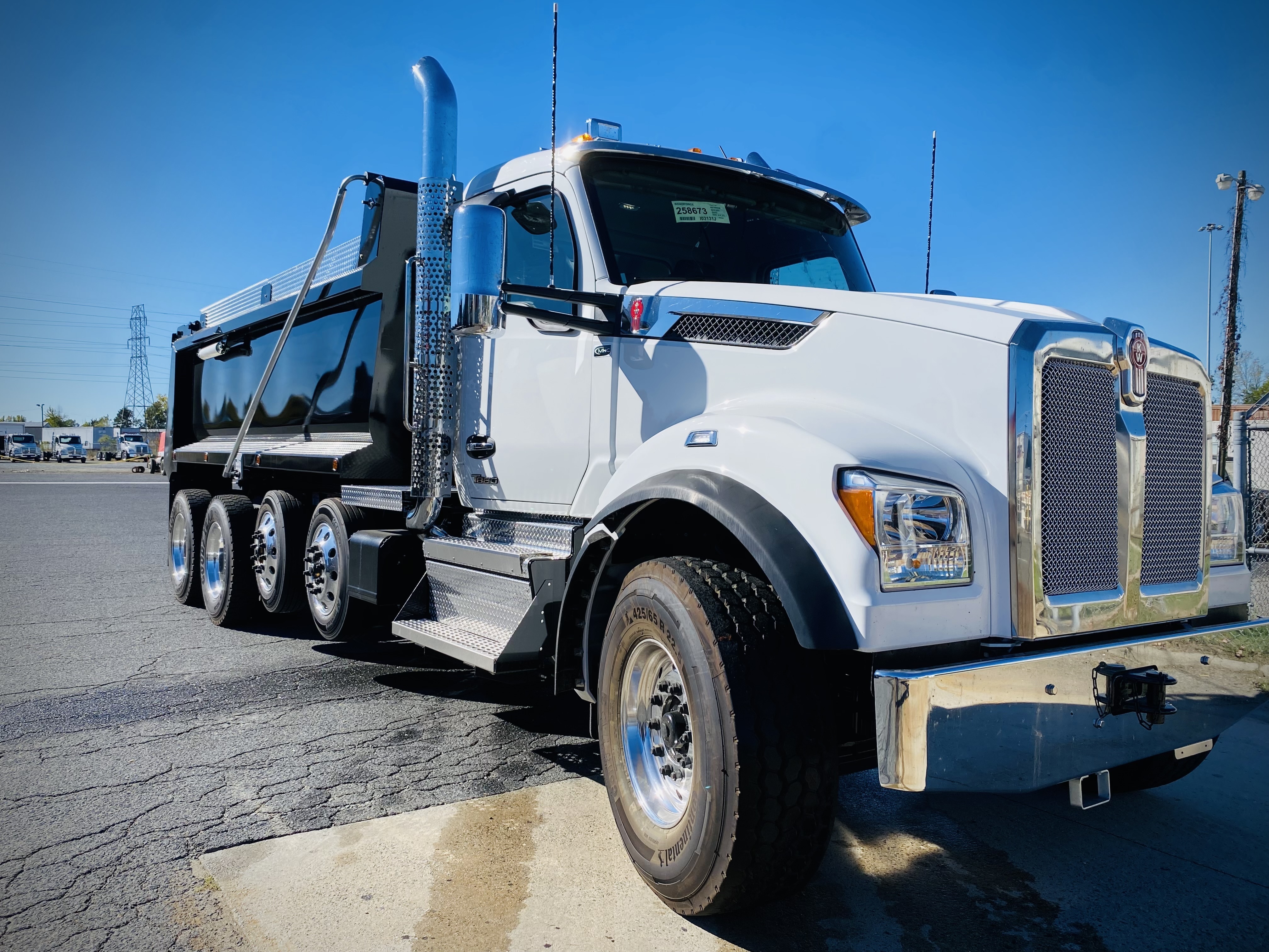 2027 KENWORTH T880S PH in Concord, NC